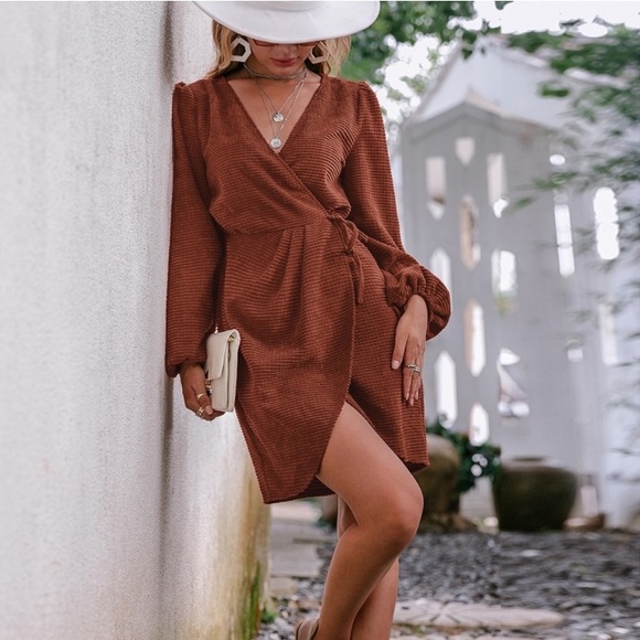 Simplee Womens Size M Rust Orange Corduroy Side Tie Faux Wrap Mini Dress Fall - Picture 1 of 16